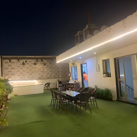 Hotel Aerostar Gold - Opposite Max Healthcare Delhi  Dış mekan fotoğraf