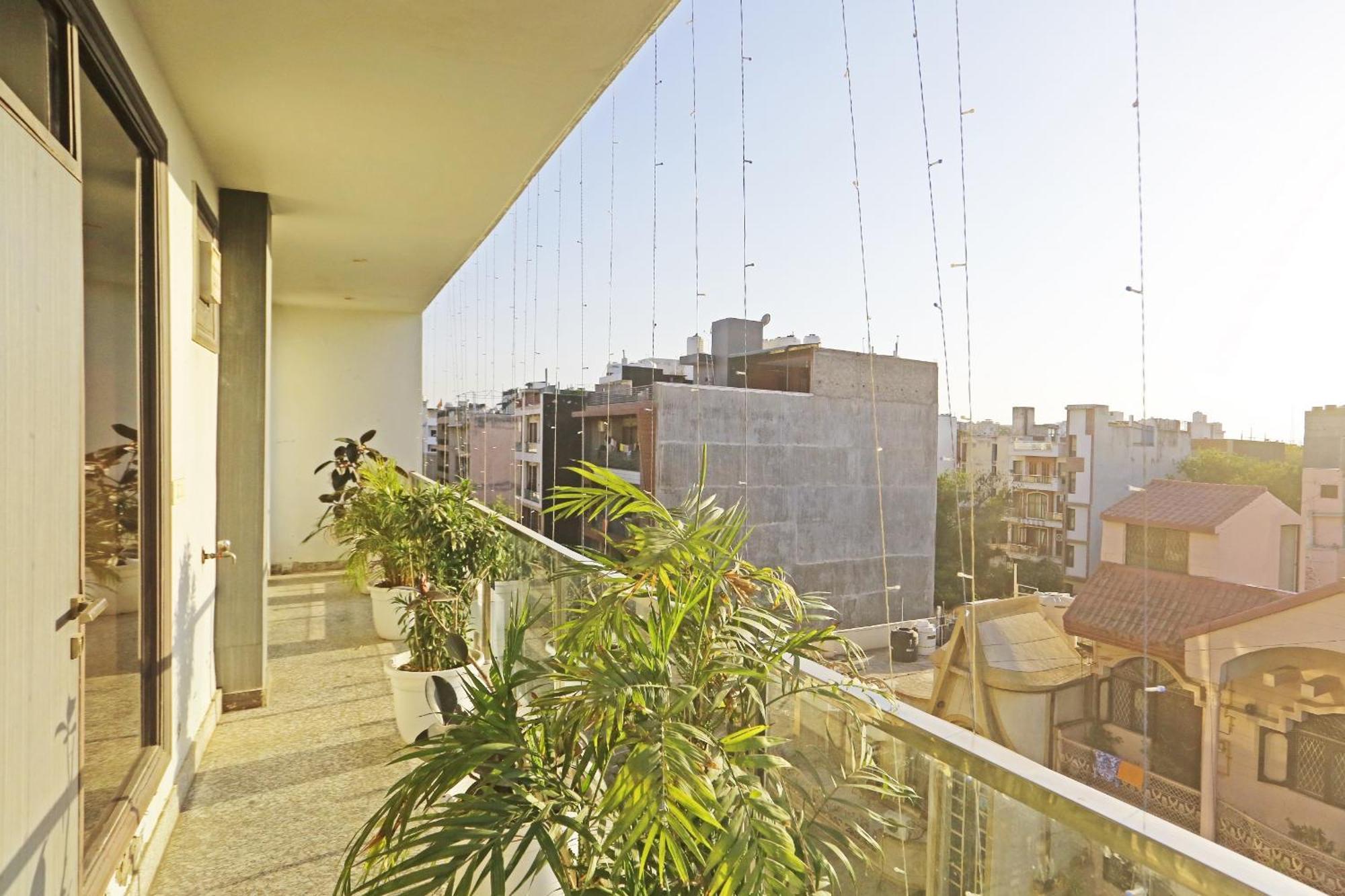 Hotel Aerostar Gold - Opposite Max Healthcare Delhi  Dış mekan fotoğraf